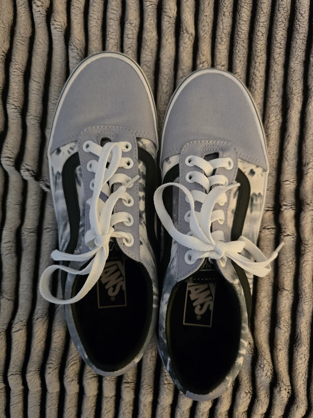 Vans 'Ward' Low-Top Sneakers in Light Gray & Black Tie Dye (W 8.0)